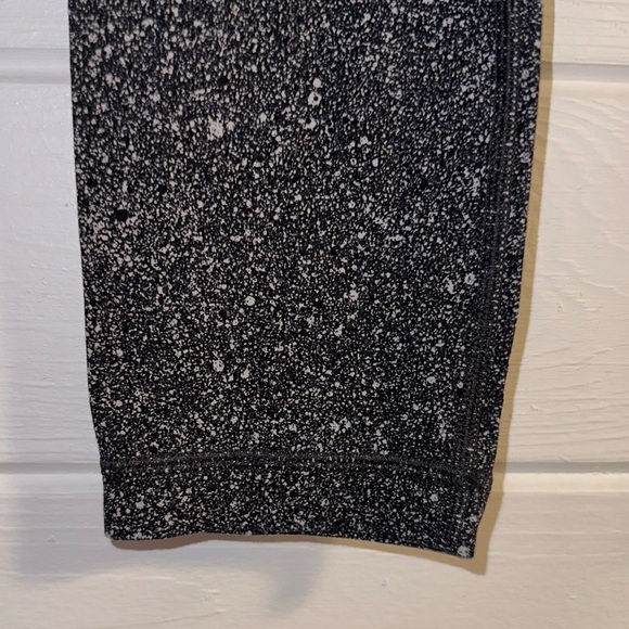 Lululemon Align Crop 21" High Rise Leggings / Luminesce Splatter Ice Gray Black - Picture 7 of 10